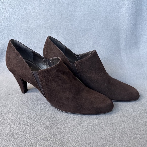 Stuart Weitzman Booties Womens 7N Brown Suede Tapered Heel Almond Toe - Picture 2 of 16